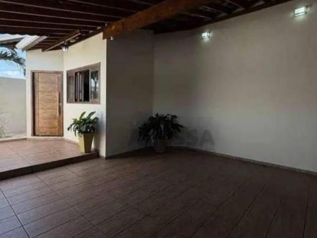 Casa com 3 dormitórios à venda, 180 m² por R$ 550.000,00 Central Parque Botucatu/SP