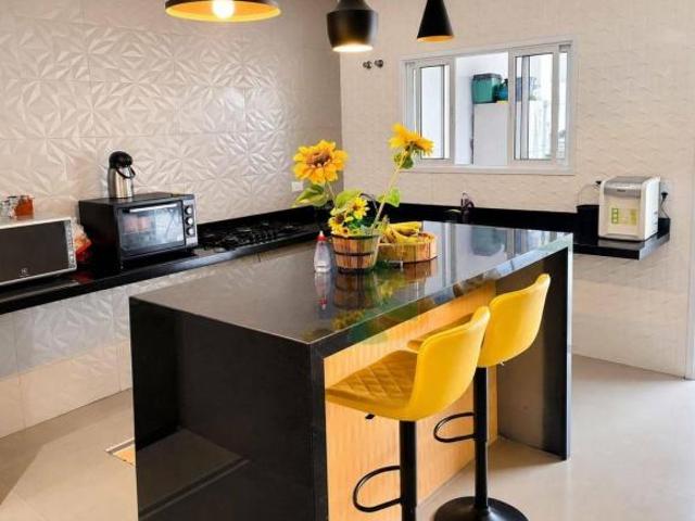 Casa com 3 dormitórios à venda, 190 m² por R$ 880.000 Villa Branca Jacareí/SP