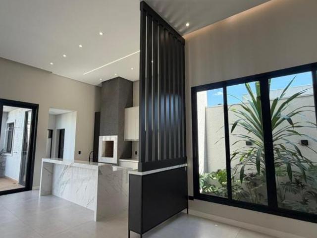 Casa com 3 dormitórios à venda, 206 m² por R$ 1.950.000,00 Tropical III Cascavel/PR