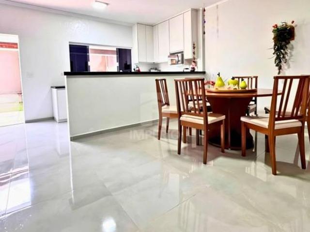 Casa com 3 dormitórios à venda, 200 m² por R$ 639.000,00 Jardim Continental Jaú/SP