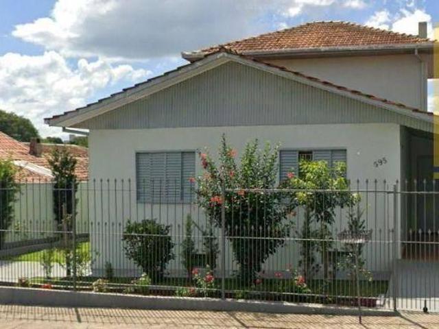 Casa com 3 dormitórios à venda, 200 m² por R$ 690.000,00 Centro Prudentópolis/PR