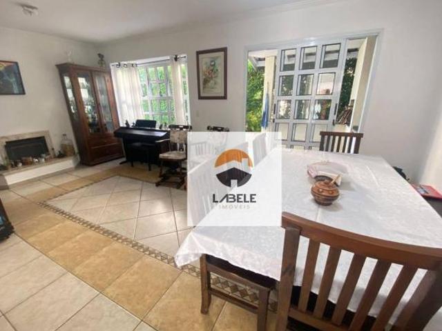 Casa com 3 dormitórios à venda, 215 m² por R$ 850.000,00 Granja Viana Cotia/SP
