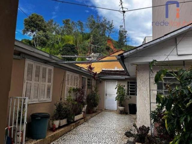 Casa com 3 dormitórios à venda, 217 m² por R$ 825.000,00 Boa Vista Itajubá/MG