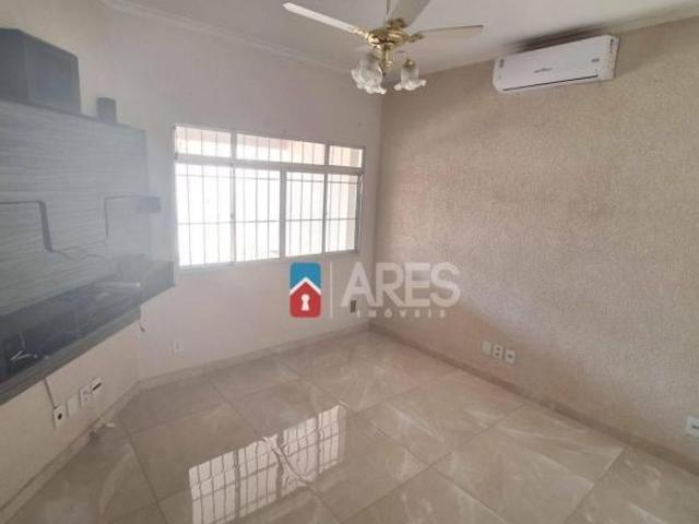 Casa com 3 dormitórios à venda, 221 m² por R$ 880.000,00 Parque Novo Mundo Americana/SP
