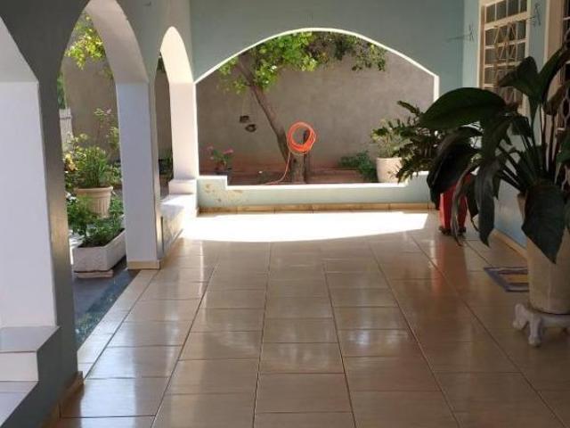 Casa com 3 dormitorios a venda, 235 m2 por R$ 280.000 Zona Rural Guaracai/SP