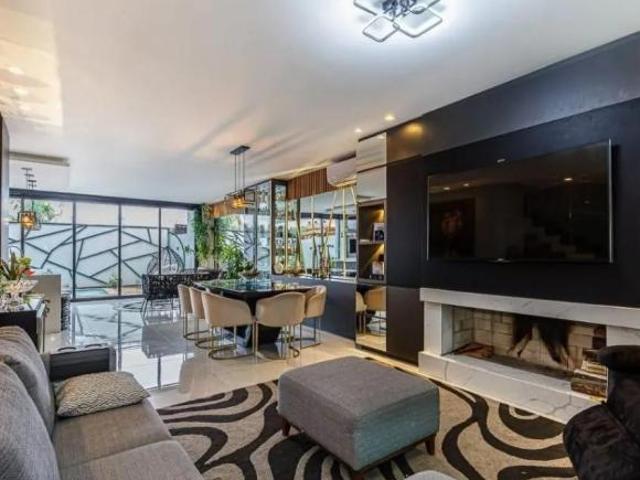 Casa com 3 dormitórios à venda, 245 m² por R$ 2.580.000,00 Ecoville Porto Al
