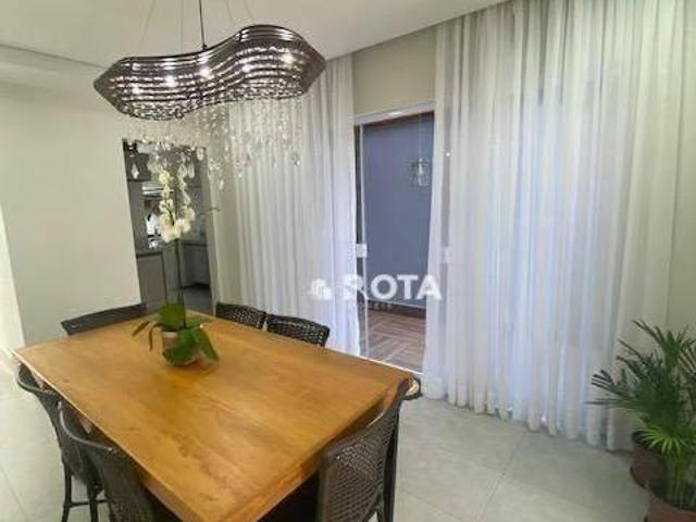 Casa com 3 dormitórios à venda, 246 m² por R$ 1.460.000,00 Condomínio Campos do Conde 1 Paulínia