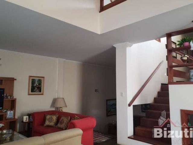 Casa com 3 dormitórios à venda, 259 m² por R$ 1.700.000 Jardim Morumbi Jundiaí/SP