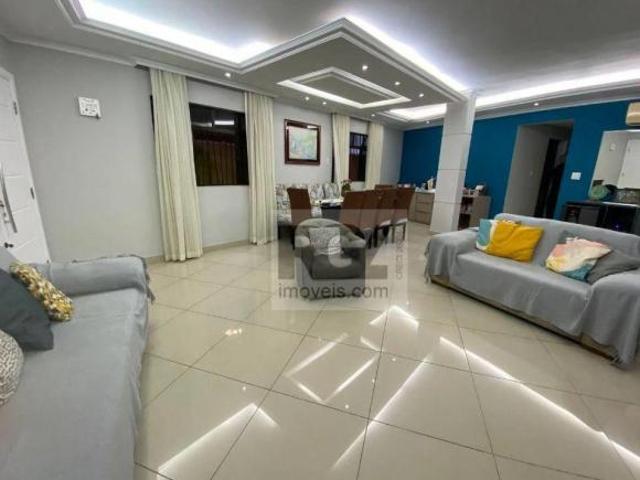 Casa com 3 dormitórios à venda, 250 m² por R$ 1.350.000,00 Ponta da Praia Santos/SP