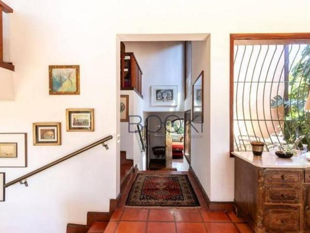 Casa com 3 dormitórios à venda, 250 m² por R$ 7.500.000 Jardim Everest São Paulo/SP