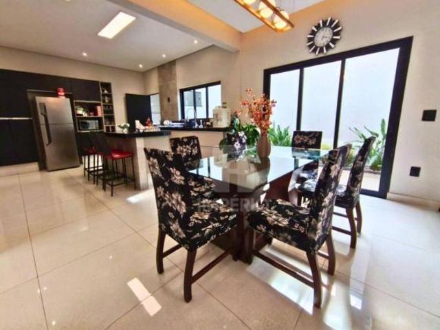 Casa com 3 dormitórios à venda, 250 m² por R$ 769.000,00 Jardim Parati Jaú/SP