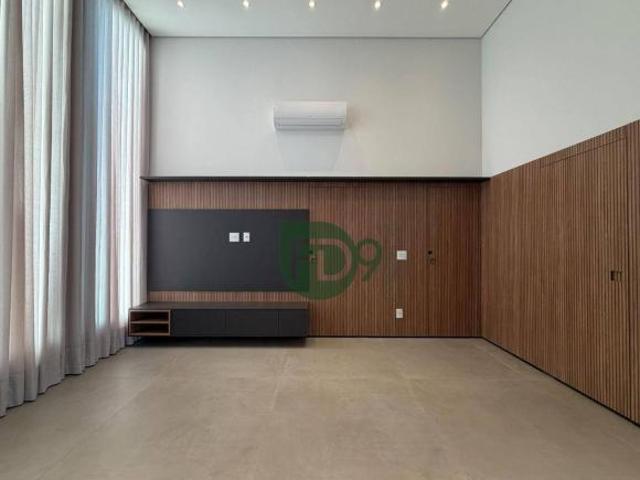 Casa com 3 quartos à venda, 250 m² por R$ 3.300.000 Loteamento Residencial Jardim dos Ipês Amarelo