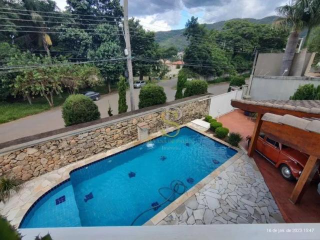 Casa com 3 dormitórios à venda, 260 m² por R$ 1.390.000,00 Vila Petrópolis Atibaia/SP