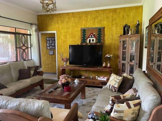 CASA COM 3 DORMITÓRIOS À VENDA, 260 M² POR R$ 700.000 CENTRO IPERÓ/SP
