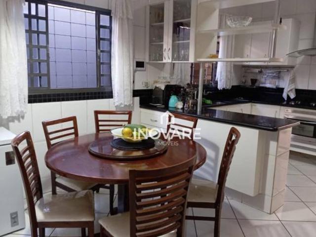 Casa com 3 dormitórios à venda, 280 m² por R$ 950.000,00 Alto da Boa Vista Itumbiara/GO