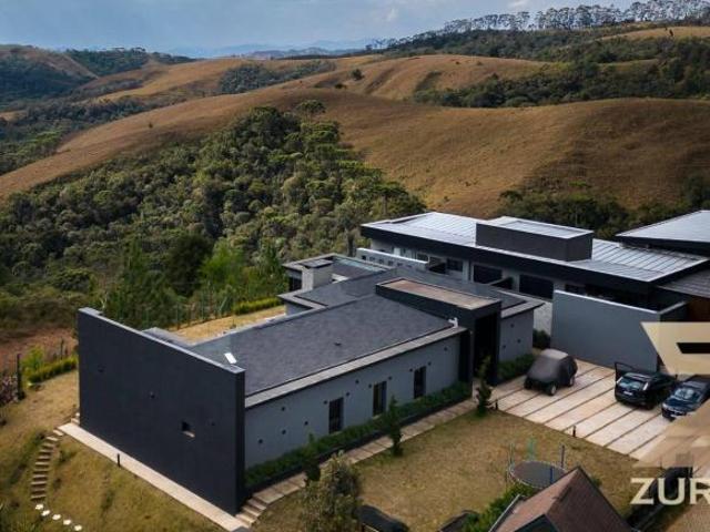 Casa com 3 dormitórios à venda, 300 m² por R$ 3.200.000,00 Nova Capivari Campos do Jordão/SP