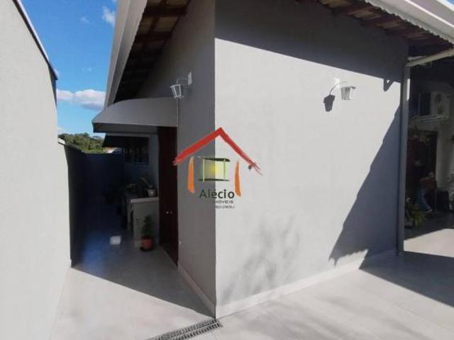 Casa com 3 dormitórios à venda, 300 m² por R$ 2.450.000,00 Caxambu Jundiaí/SP