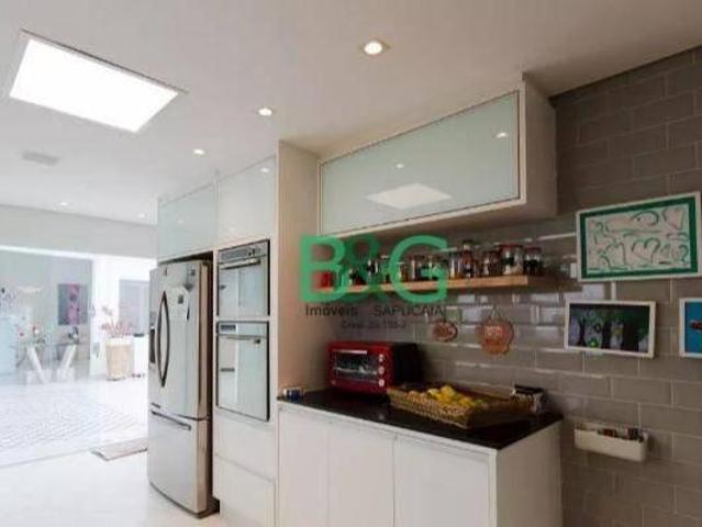 Casa com 3 dormitórios à venda, 300 m² por R$ 2.849.000,00 Pacaembu São Paulo/SP