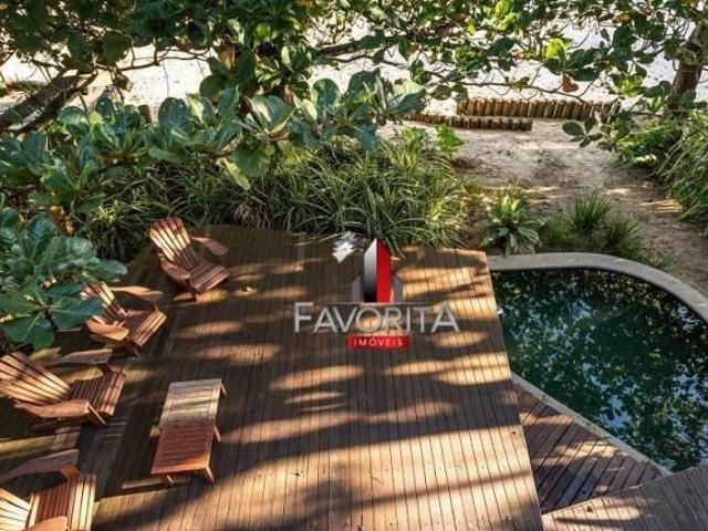 Casa com 3 dormitórios à venda, 311 m² por R$ 4.790.000,00 T Grande São Sebastião/SP