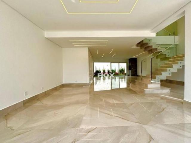 Casa de alto padrão com 3 suítes à venda, 350 m² por R$ 2.190.000 Santa Cândida Curitiba/PR