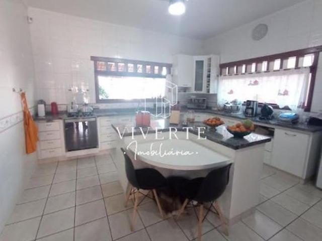 Casa com 3 dormitórios à venda, 404 m² por R$ 990.000,00 Centro Capela do Alto/SP