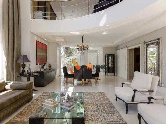 Casa com 3 dormitórios à venda, 400 m² em São João Curitiba/PR