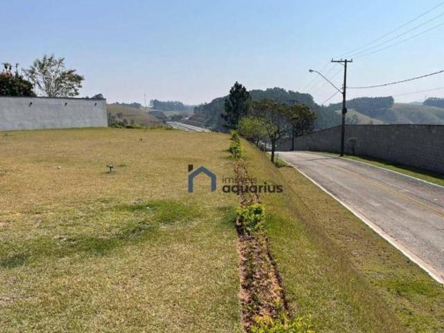 Casa com 3 dormitórios à venda, 402 m² por Vila São Germano Paraibuna/SP