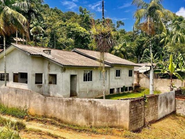 Casa com 3 dormitórios à venda, 550 m² por R$ 265