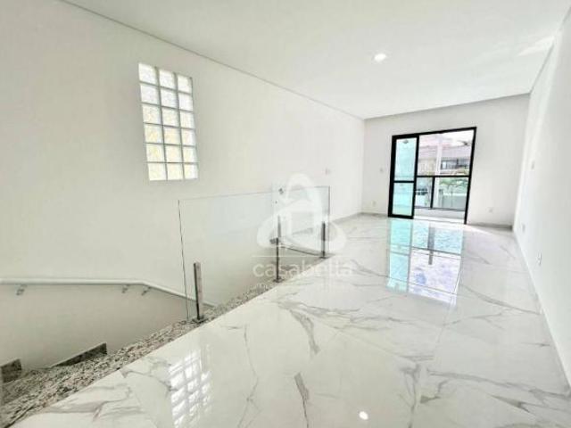 Casa com 3 dormitórios à venda, 90 m² por R$ 910.000,00 Ponta da Praia Santos/SP