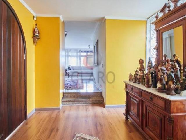CASA com 3 dormitórios à venda com 370m² por R$ 1.500.000,00 no bairro Ahú CURITIBA / PR