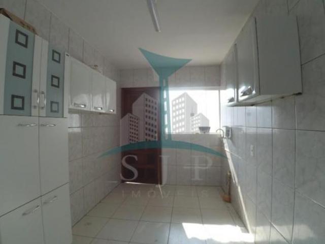 Casa à venda na Vila Iná, São José dos Pinhais PR: 3 quartos, 1 sala, 1 banheiro, 2 vagas de garagem