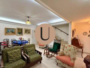 Casa com 3 dormitórios à venda por R$ 1.300.000,00 Cidade Monções São Paulo/SP