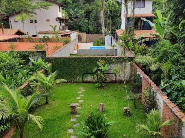 Casa com 3 dormitórios à venda por R$ 800.000,00 S Camburi São Sebastião/SP