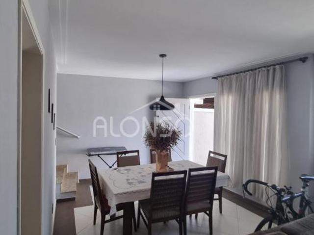 Casa com 3 dormitórios bem localizada