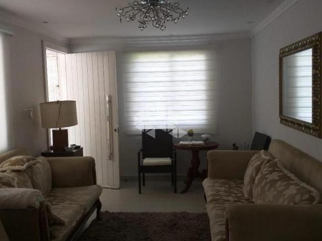 Casa com 3 dormitorios com vaga no Morada do Sol, Capão da Canoa/RS