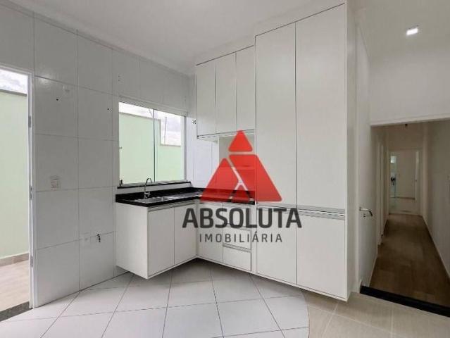 Casa Com 3 Dormitórios, Cozinha Planejada E 2 Vagas, Aluguel por R$3.150/mês Proximo Ao Centro