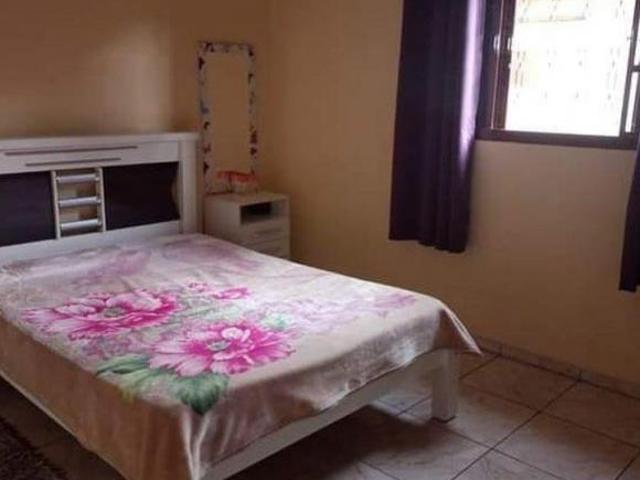 Casa com 3 dormitórios! Imóvel independente em Bairro residencial