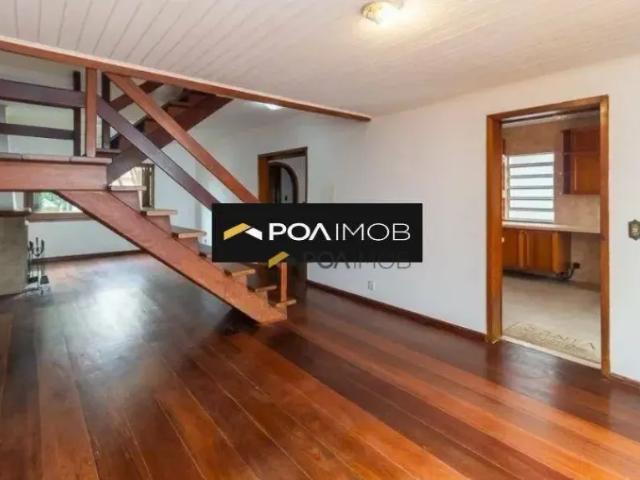 Casa com 3 dormitórios para alugar por R$ 8.400,00/mês Santana Porto Alegre/RS