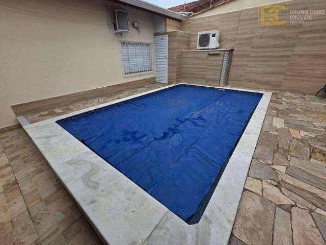 Casa com 3 dormitórios, piscina, á 400m do mar Oasis Peruíbe/SP