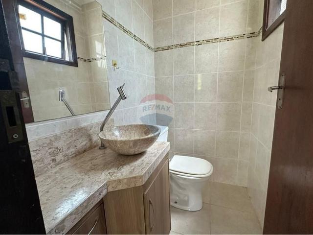 Casa com 3 dormitórios pra locação no Jardim Primavera em Bragança Paulista