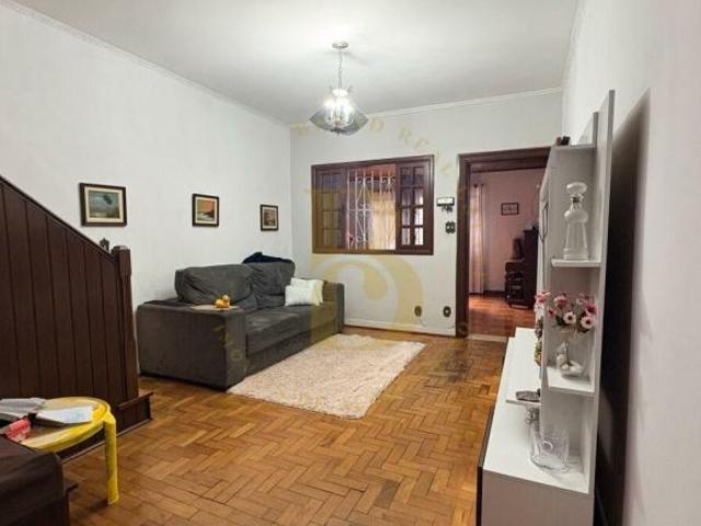 Casa com 3 dormitórios, suíte e 2 vagas no Jardim Aeroporto ? 150m²