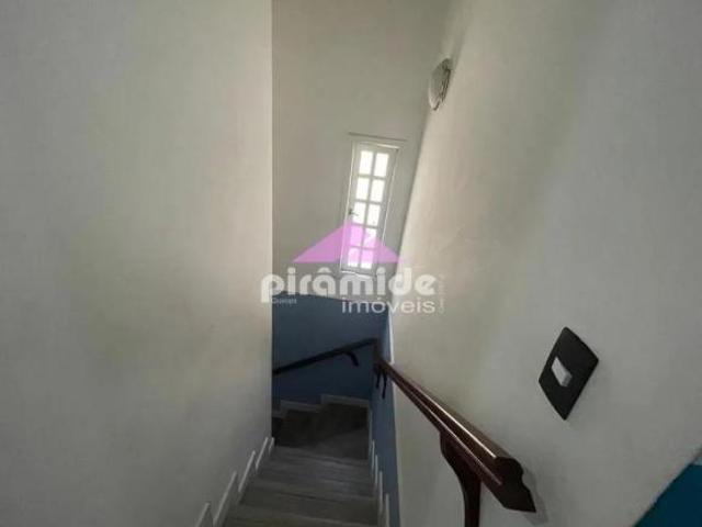 Casa com 3 dormitórios, sendo 1 suíte à venda, 129m² por R$ 670.000,00 Jardim das Indústrias São