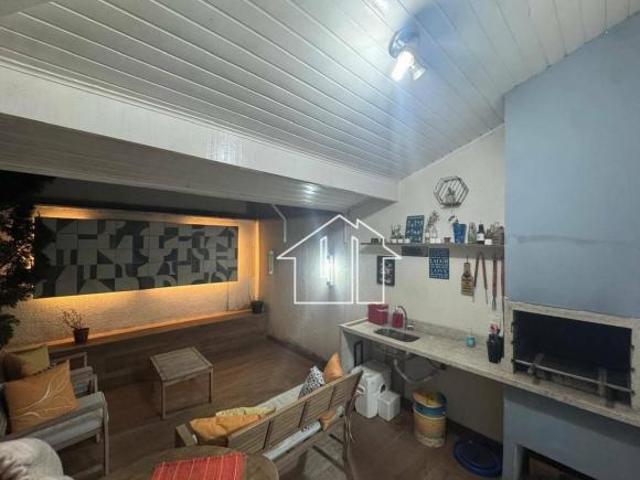 Casa com 3 dormitórios, 130m² Possibilidade de Porteira Fechada R$1.060.000 ou aluguel por R$ 6