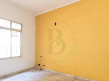 Casa com 3 dormitórios 1 suíte e 4 banheiros à venda no Jardim Aeroporto
