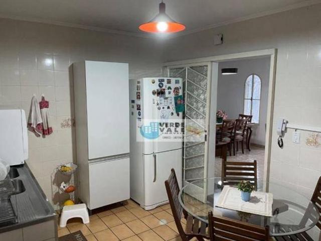 Casa com 3 dormitórios 2 suítes Vista Verde São José dos Campos/SP