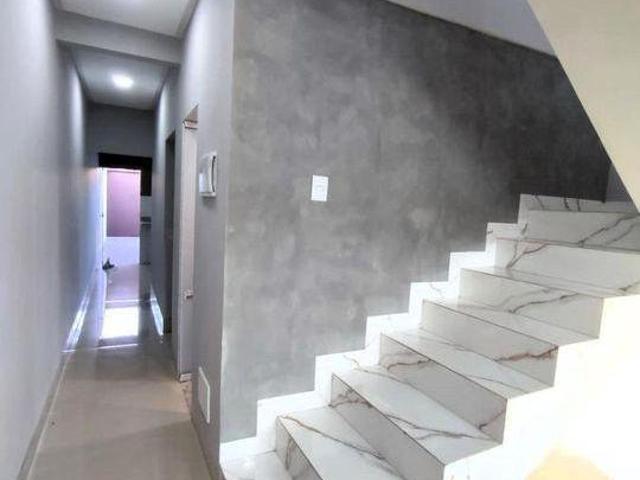 Casa com 3 Dormitórios, 3 Vagas e Área Gourmet em Nova Caieiras – Excelente
