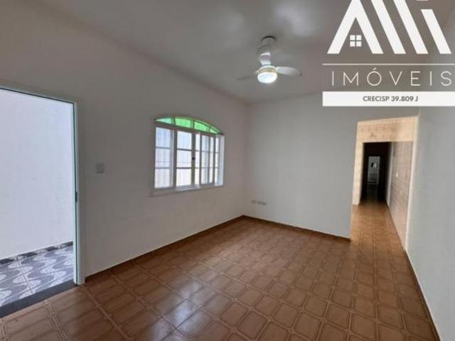Casa com 3 dormitórios, 91,50 M² em Praia Grande, Canto do Forte, 900 metros da praia e próximo ao c