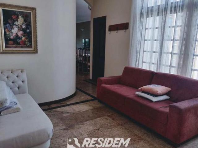 Casa com 3 dorms, Vila Coralina, R$1.200.000,000 Venda, Bauru
