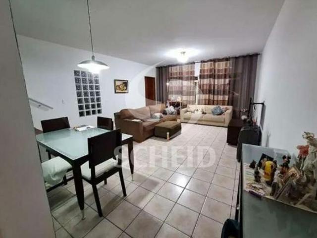 Casa com 3 quartos, 3 vagas, 3 banheiros medindo 142 m2 na região Interlagos