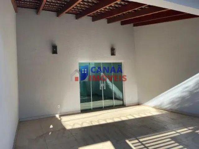 Casa com 3 quartos, 1 suite bairro Santa Luzia
